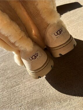UGG Shearling Boots in Chestnut Tan